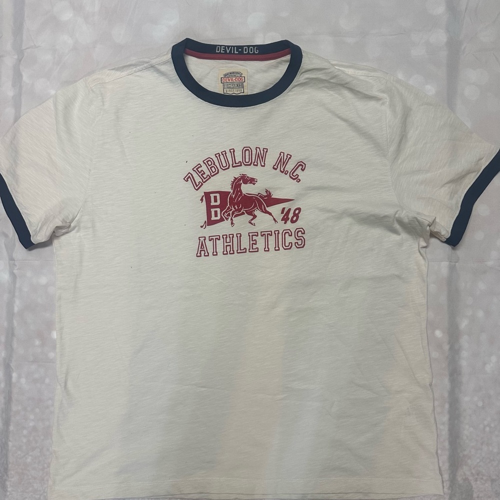 Devil Dog Graphics T-shirt